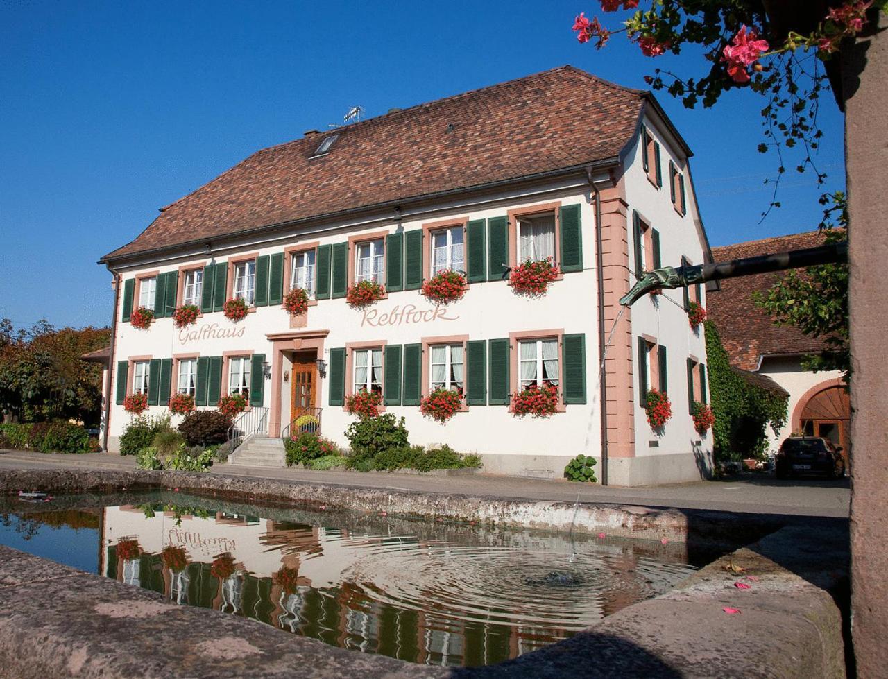 Gasthaus Rebstock Egringen Efringen-Kirchen Exterior photo